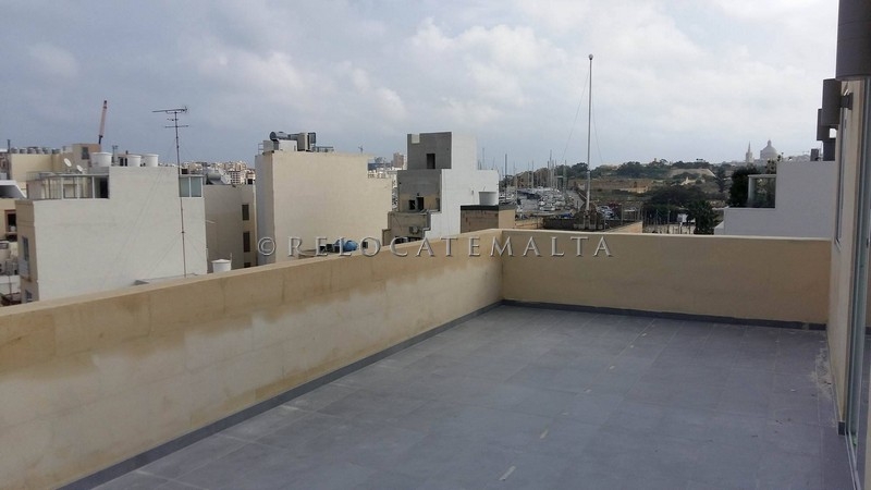 Penthouse, Gzira